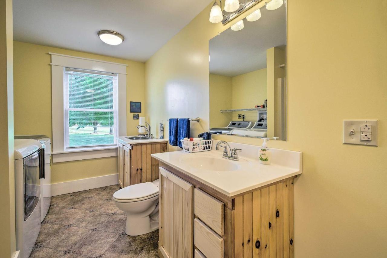 Charming Stanley Home With Yard, 7 Mi To Seneca Lake Geneva Bagian luar foto